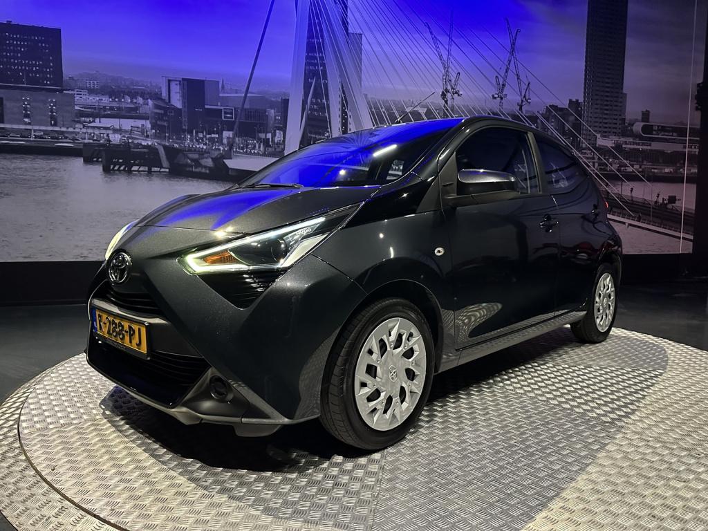 Toyota Aygo 1.0 vvt-i x-play *camera*carplay*