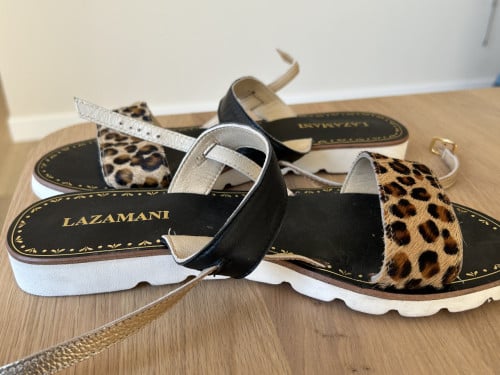 Lazamani slippers