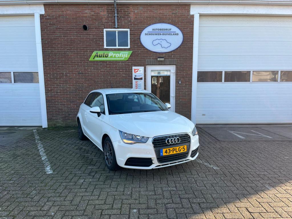 Audi A1 1.2 tfsi attraction pro line business