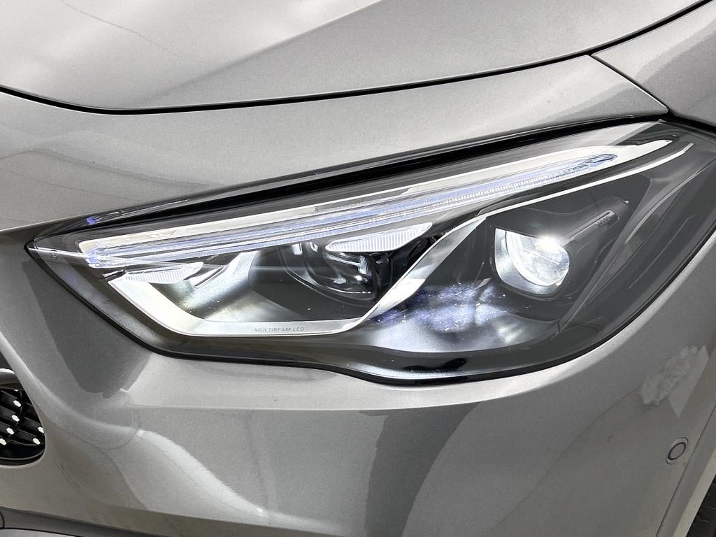 Mercedes-Benz Gla-klasse 250 e star edition amg line limited | dodehoek det