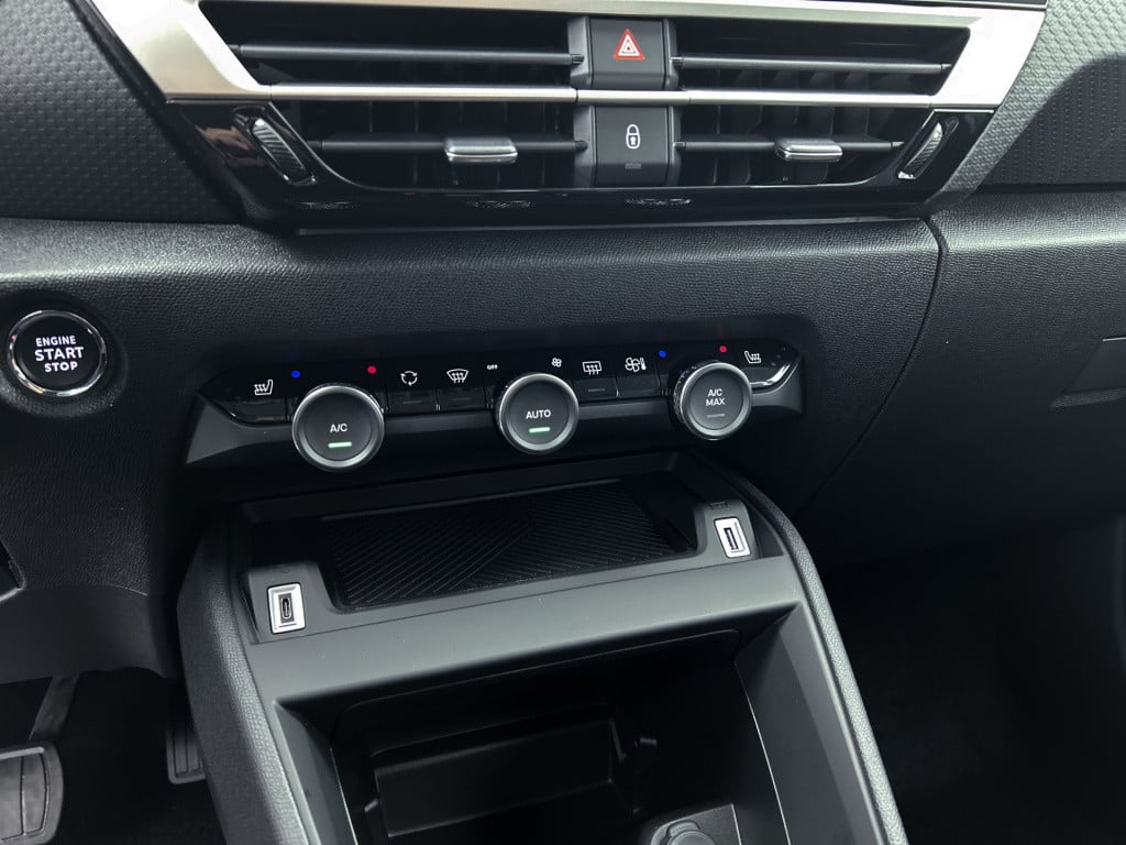 Citroen C4 hybrid 145pk automaat business private lease € 489,- pm - 48mnd 