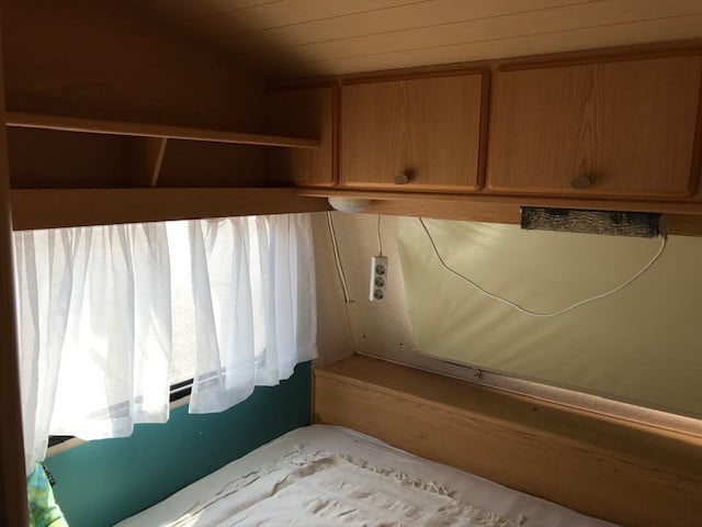 Knaus Südwind Comfortabele caravan stalling t/m mei 2026