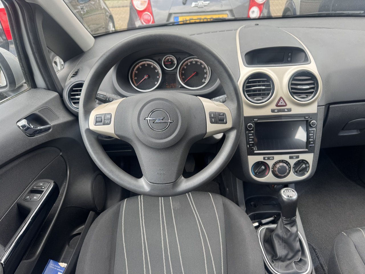 Opel Corsa 1.4 16V 66KW 3DRS 2007 Zilver Airco Apk Cruise Nap