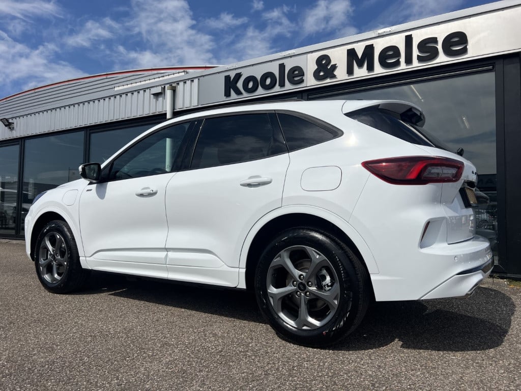 Ford Kuga 2.5 plug in hybrid 243pk e-cvt st-line