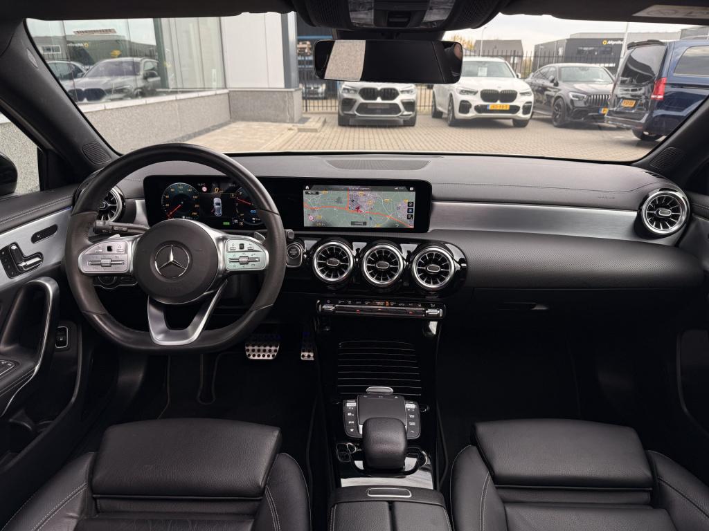 Mercedes-Benz A-Klasse 250 e amg line | nightpakket | pano | leder | el. st