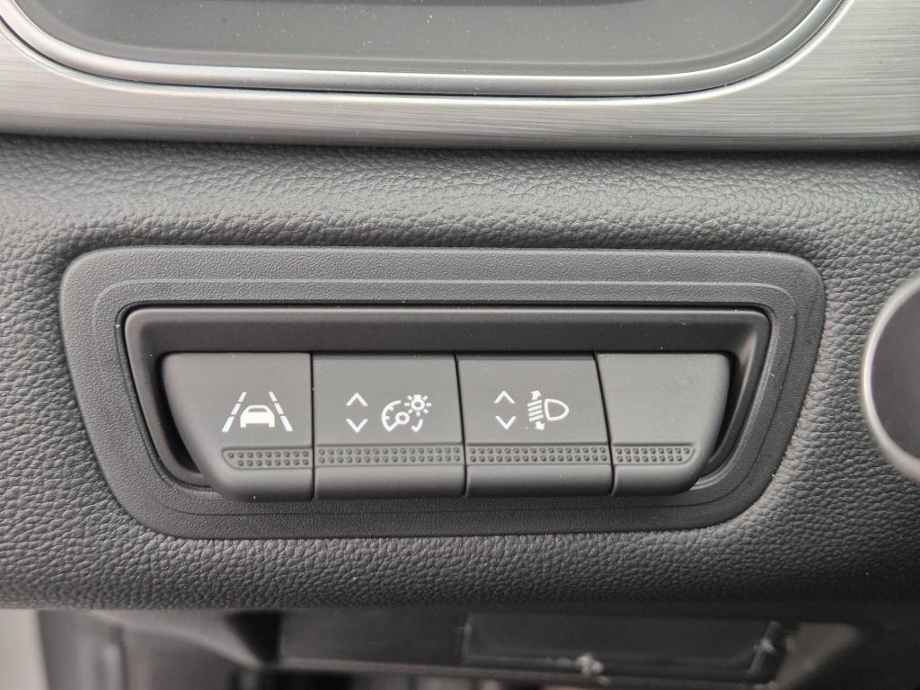 Renault Captur 1.3 tce 130 edc automaat intens verkocht
