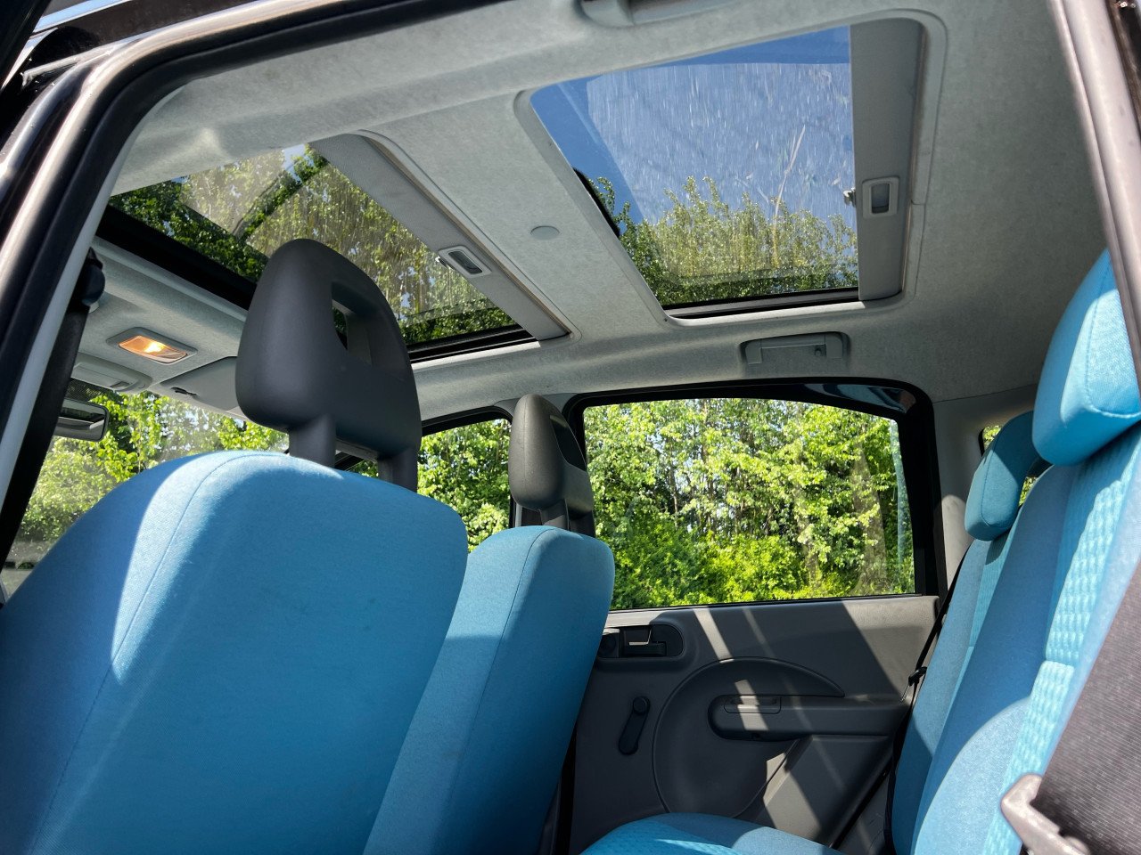 Fiat Panda 1.2 schuifdak / ruime APK / netjes