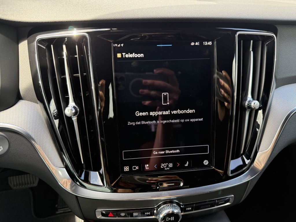 Volvo V60 t6 398pk recharge plus dark| adap.cruise| 360camera| trekaak