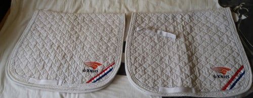 2 KNHS dekjes Full Dressuur