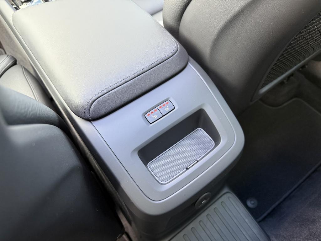 Volvo XC60 t6 398pk recharge ultra dark| panodak| adap.cruise| head-up| 360