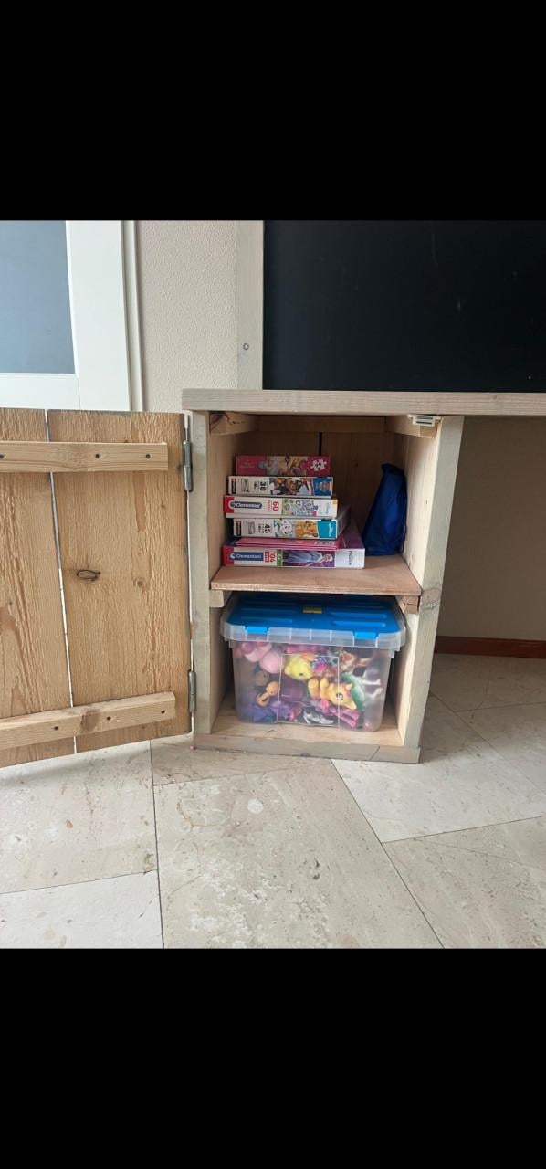 Steigerhouten bureau/speeltafel met opbergkast