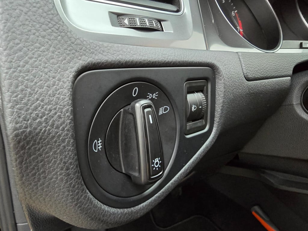 Volkswagen Golf occasion 1.2 tsi black edition met cruisecontrol en dikke v