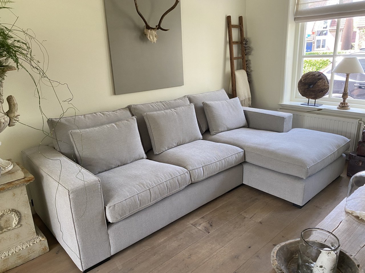 Gloednieuwe Room 108 bank Annabelle inclusief hocker