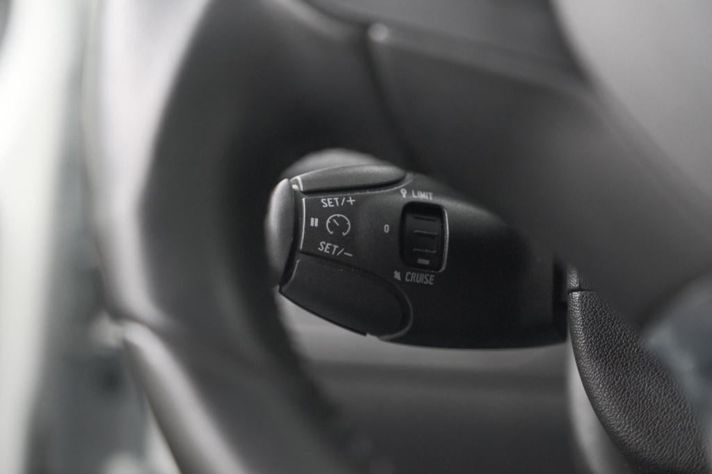 Peugeot 2008 puretech 110 blue lion | trekhaak | apple carplay | panoramada