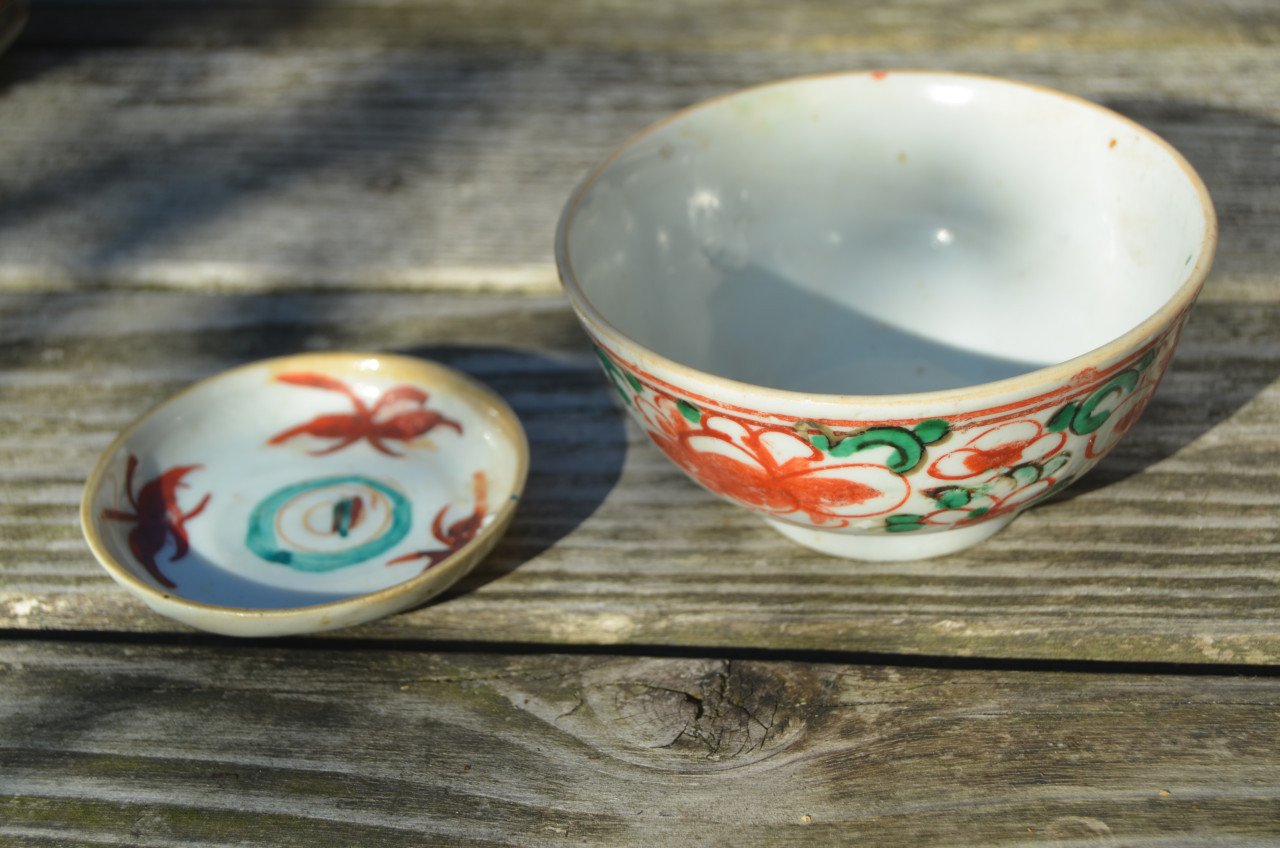 5 Swatow Late Ming theekommetjes en schoteltjes
