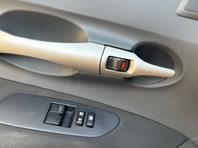 Toyota Auris 1.6-16v Terra