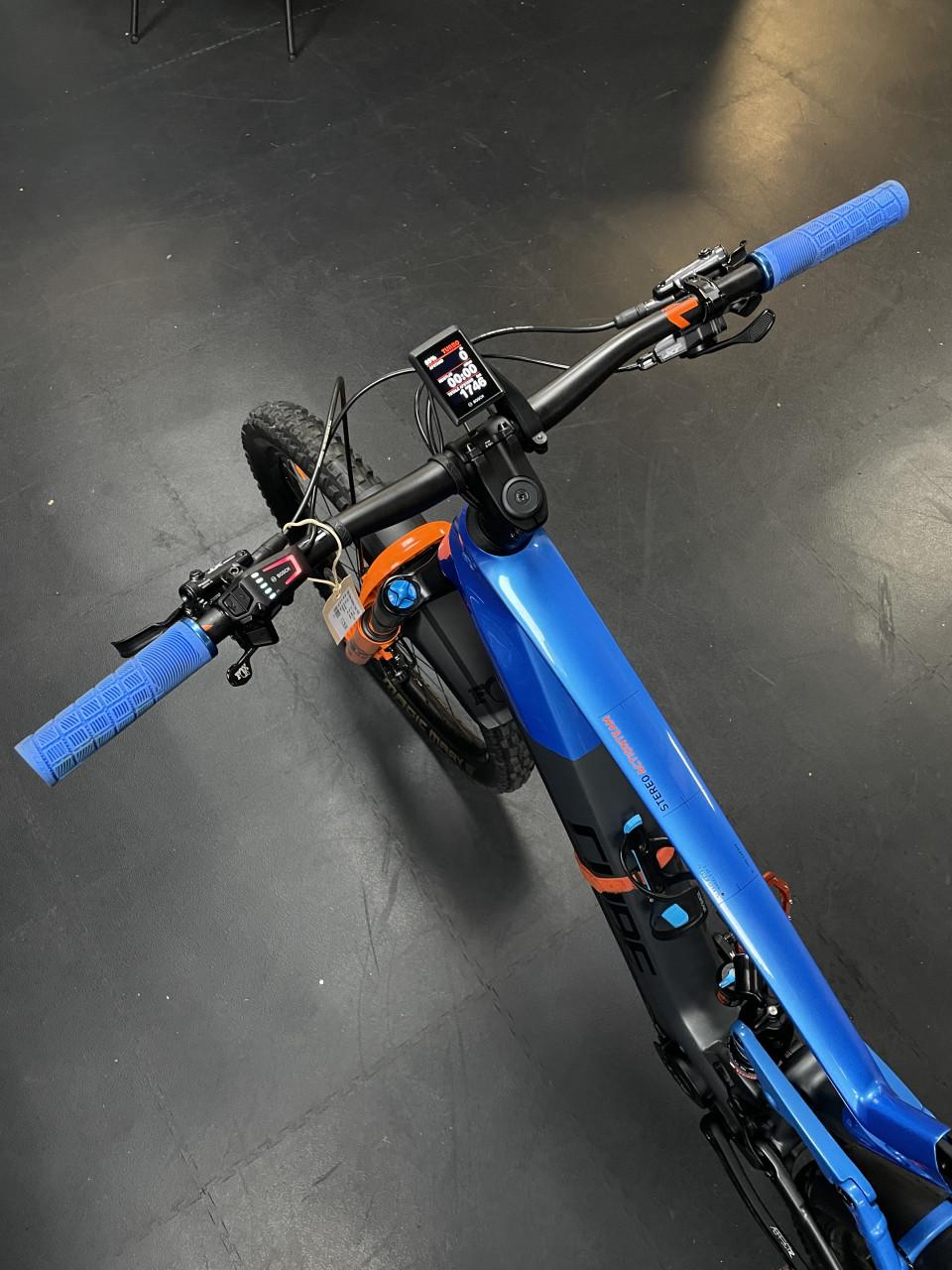 Cube Stereo Hybrid 160A HPC ActionTeam XL 2022 Blauw