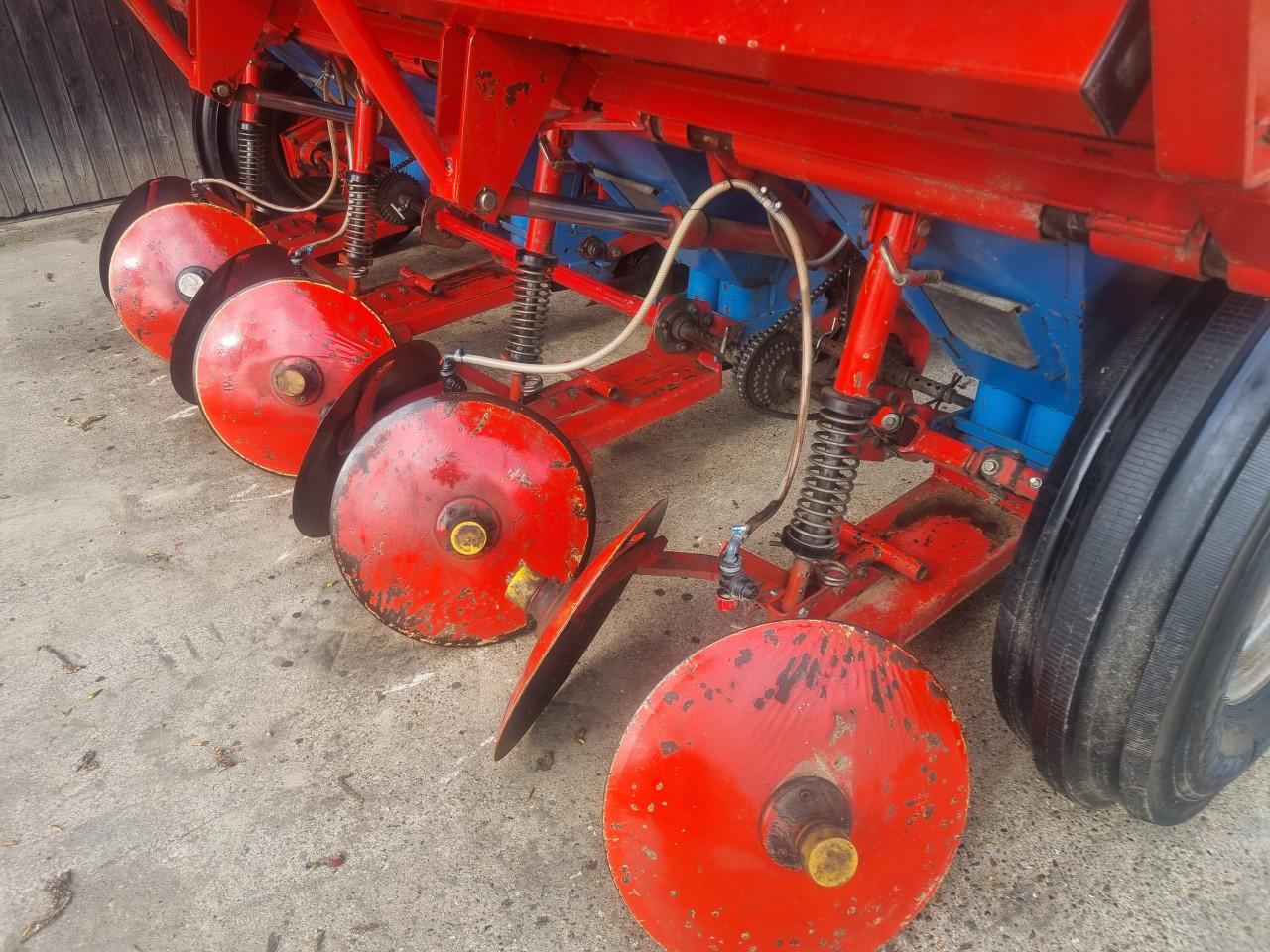 AARDAPPEL PLANTER/POTER GRUSE