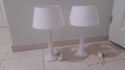 2 x tafellamp met marmeren voet  ( in goede staat )