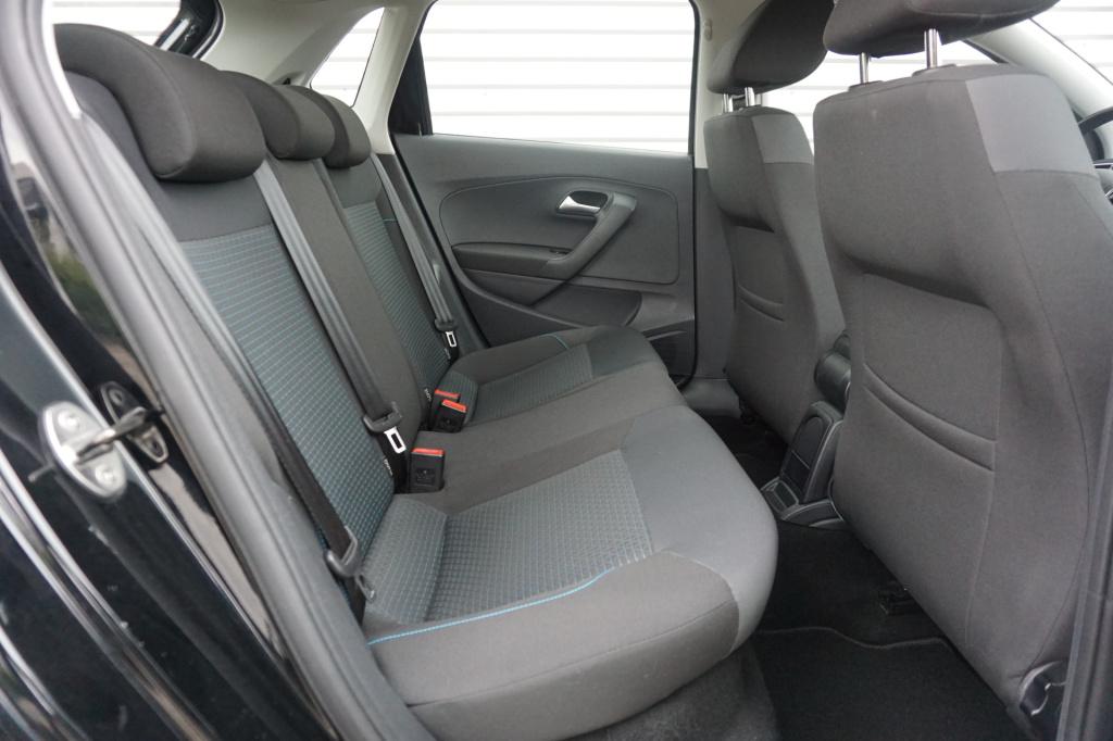 Volkswagen Polo 1.4 tdi bluemotion airco / navi / cruise / parkeers. / elek