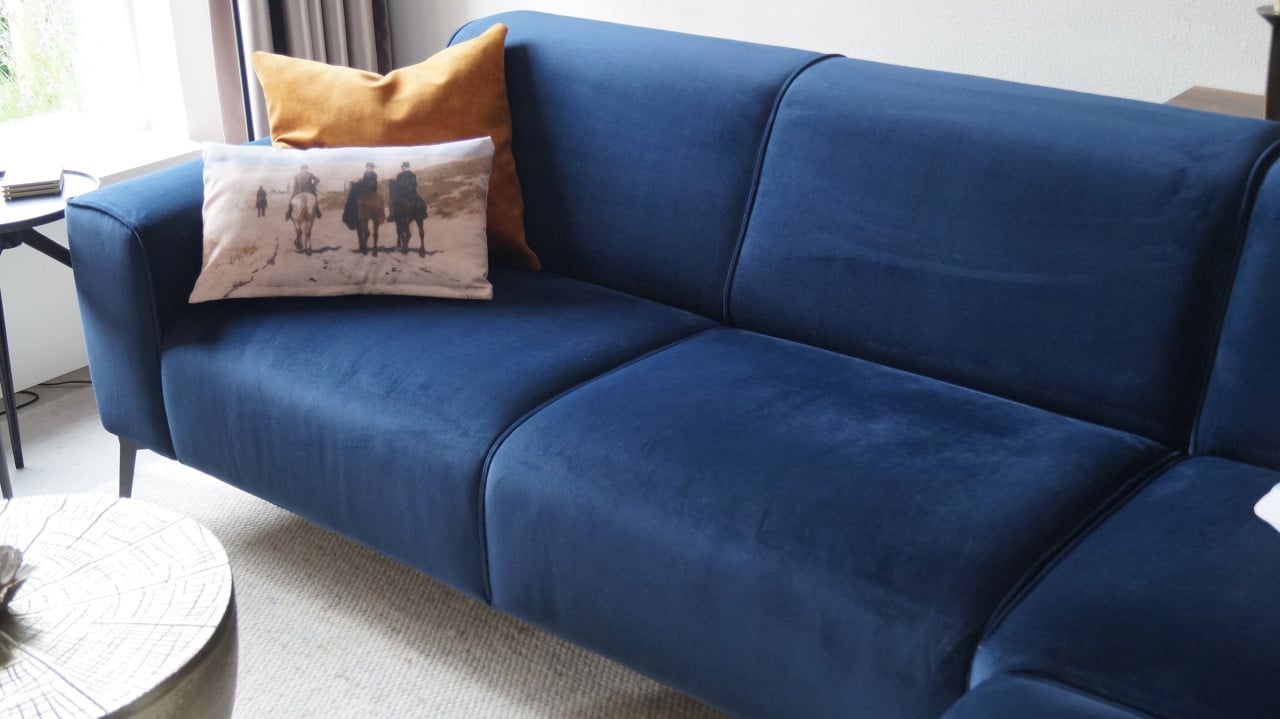 LIVIN24 Scandinavische hoekbank Vegas, stof velvet blauw 2,7 x 2,7 Meter.
