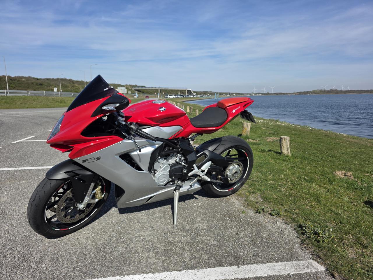 MV Agusta F3 675 2012 18k km