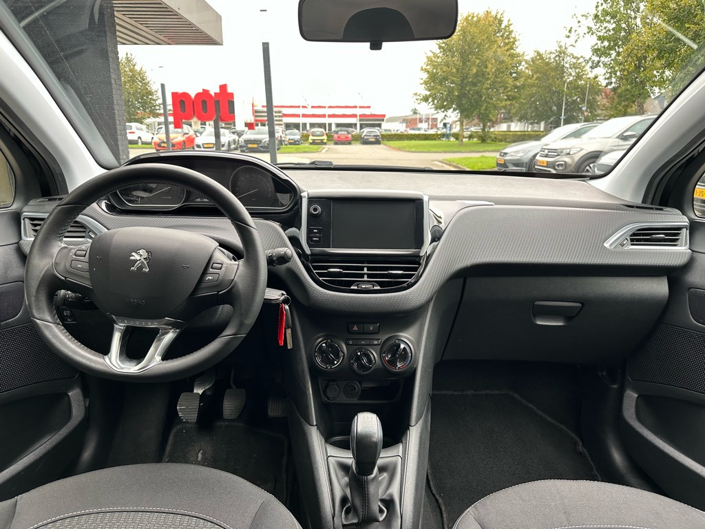 Peugeot 208 1.2 puretech allure
