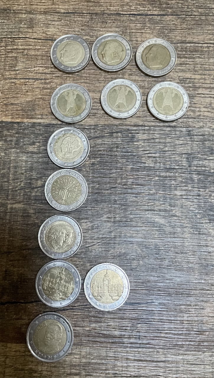 Verschillende 2 euromunten