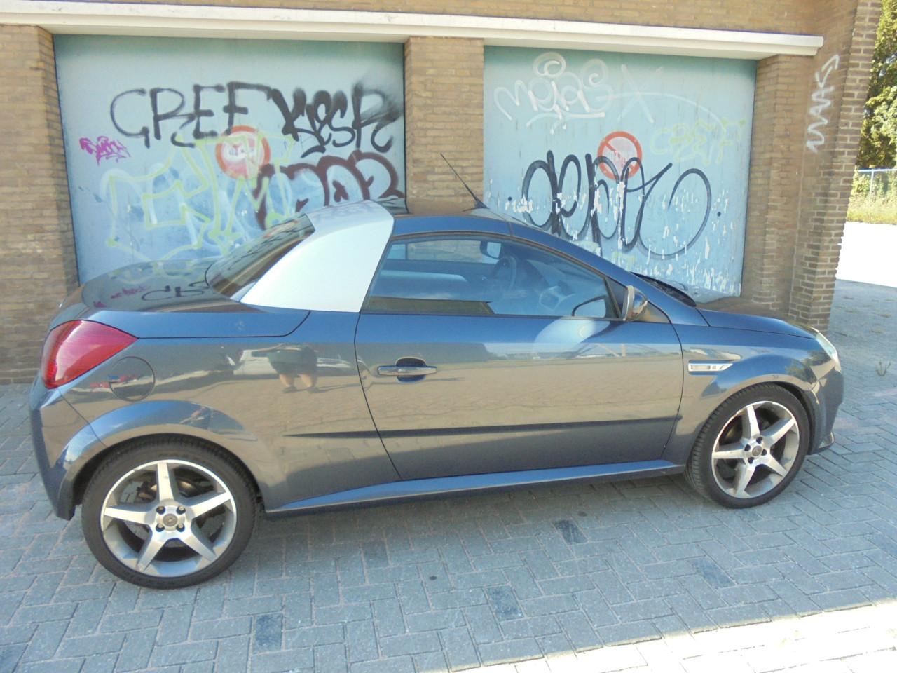 Opel Tigra 1.8-16V Linea Rosso (2007) Apk Juni 2027