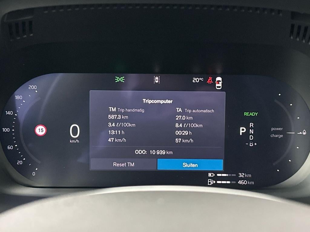 Volvo XC60 polestar engineered recharge plug-in hybrid awd