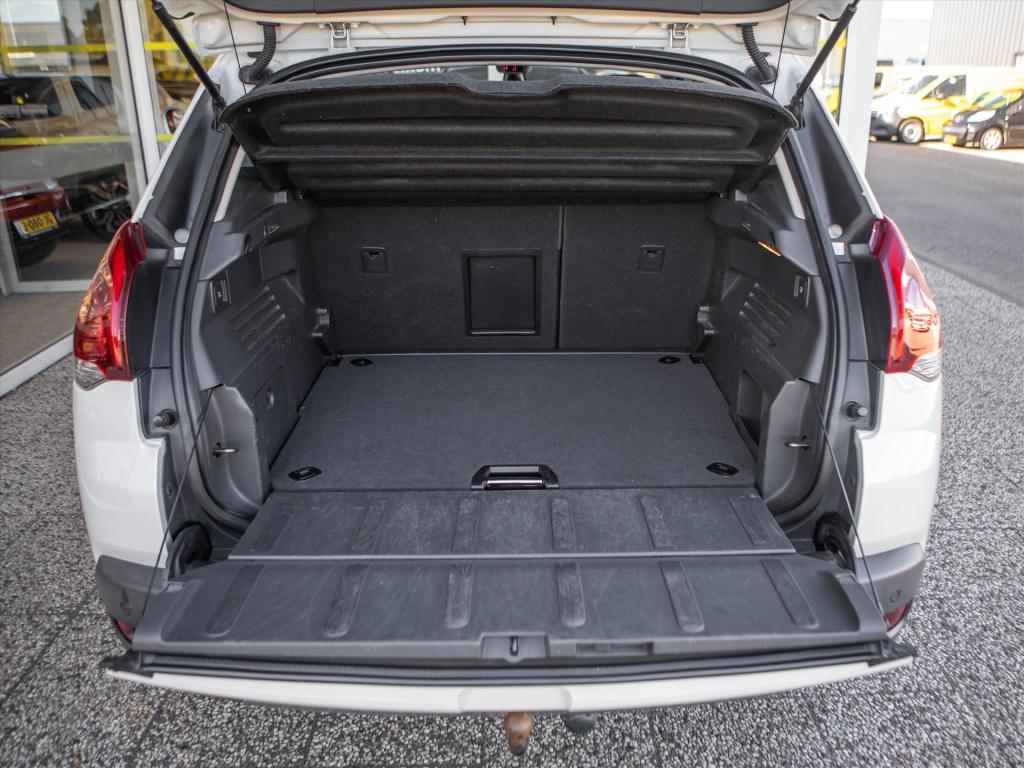 Peugeot 3008 1.2 puretech 130pk style