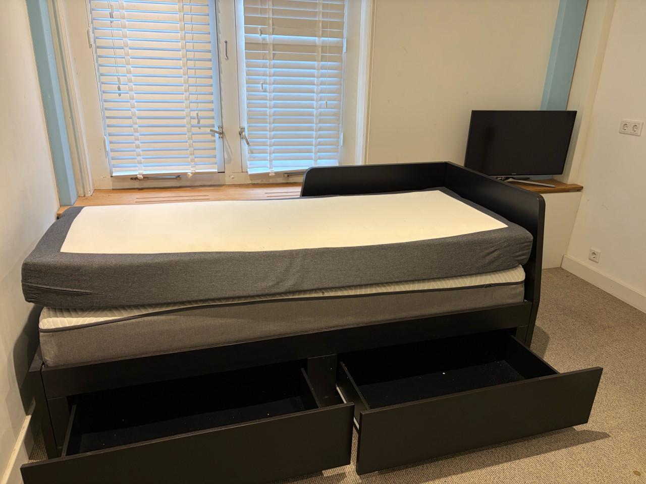 Uitschuifbed 80x200 naar 160x20 met opberglades