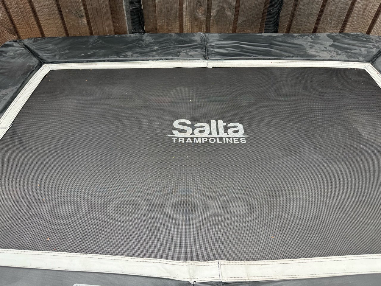 Salta trampoline rechthoekig incl extra’s!