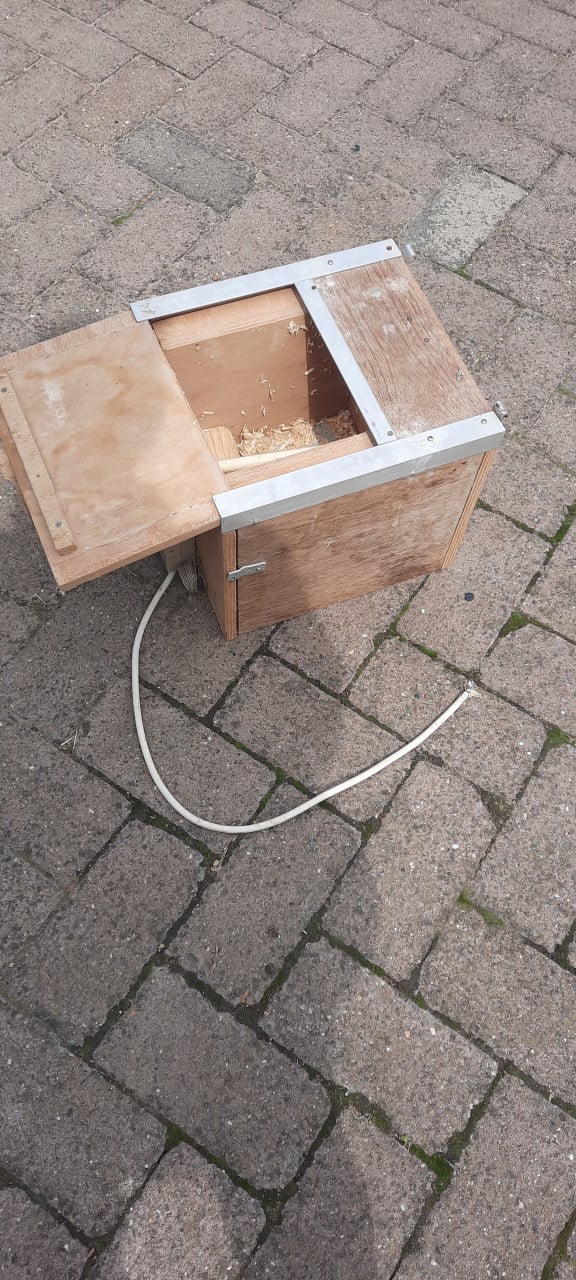 Verwarmd broedhokje