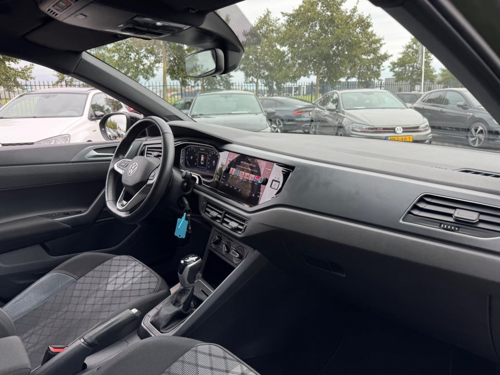 Volkswagen Taigo 1.0 tsi r-line - pano - 1e eigenaar * dsg