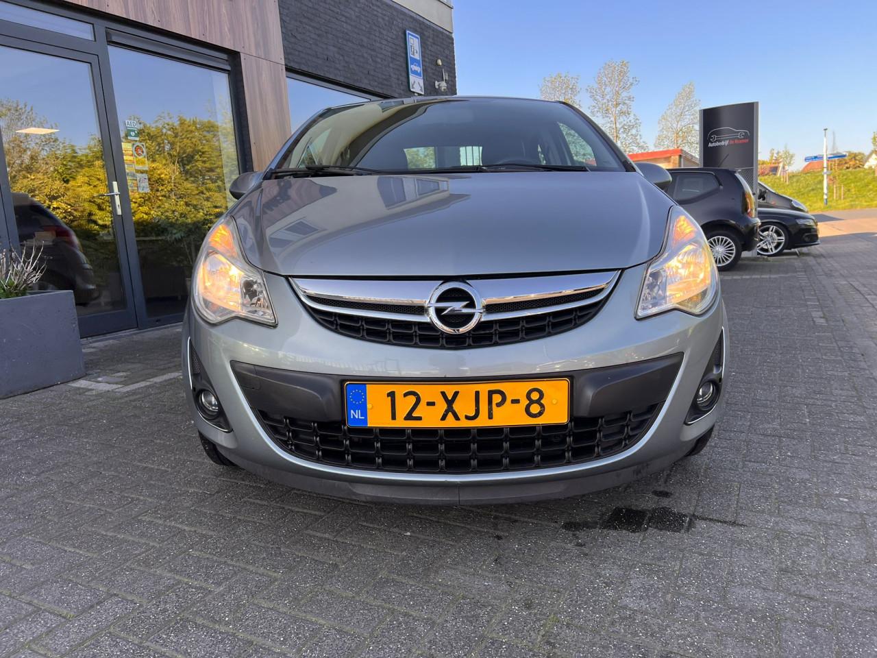 Opel Corsa 1.2-16V Anniversary Edition
