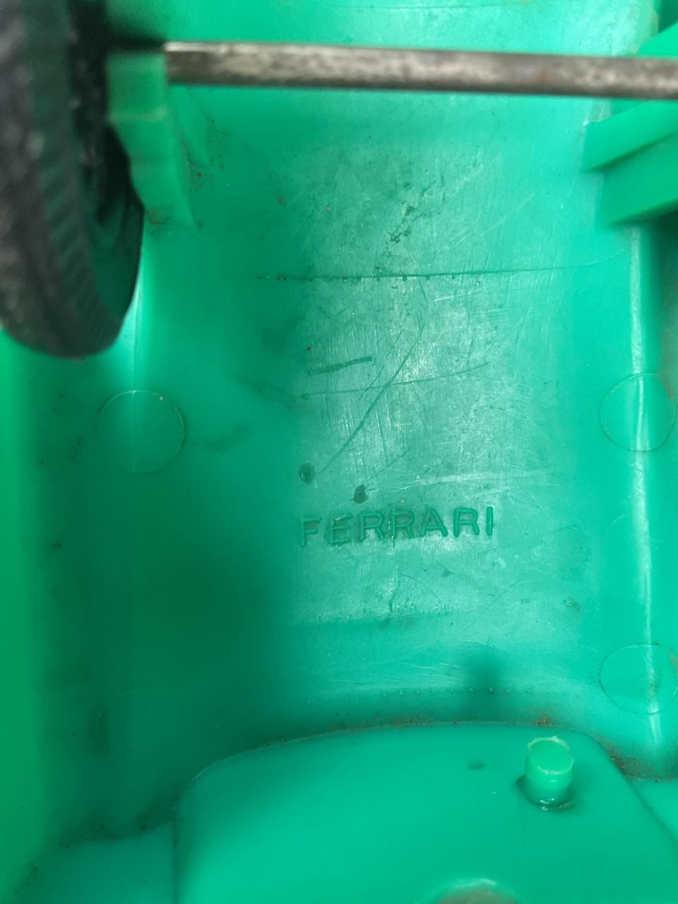 Vintage Ferrari auto