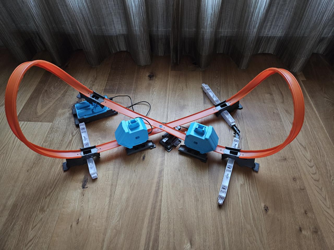 Hot Wheels Double booster power - 4 verschillende banen + power boosters!