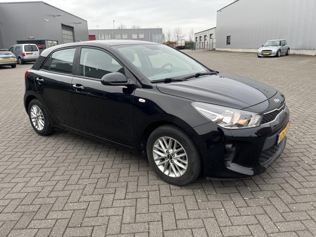 Kia Rio 1.2 cvvt economyline 17 dkm navi lmv pdc