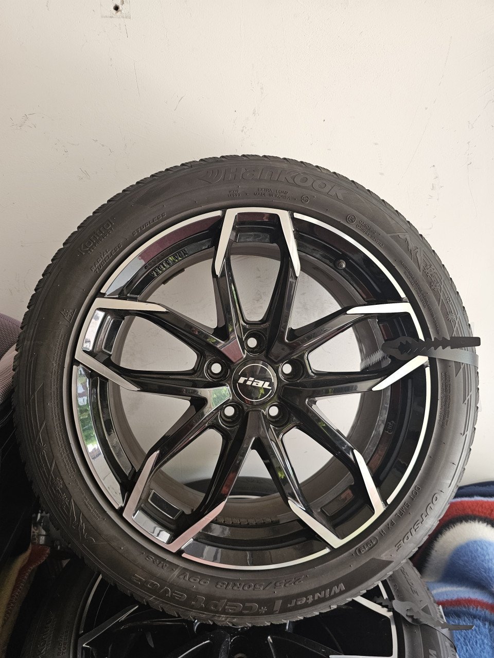Winterbanden op velg 225/50r18 steekmaat 5x114.3