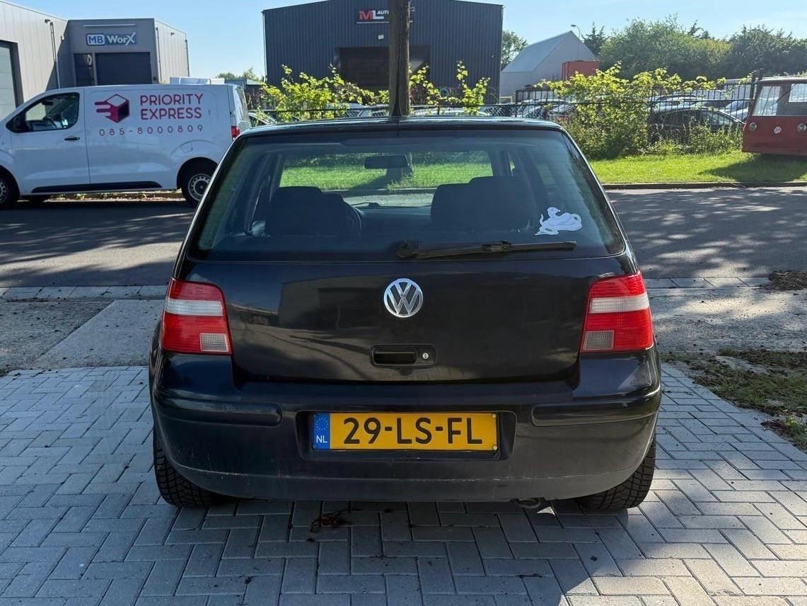 Volkswagen Golf 1.6-16V FSI Ocean Jaar apk
