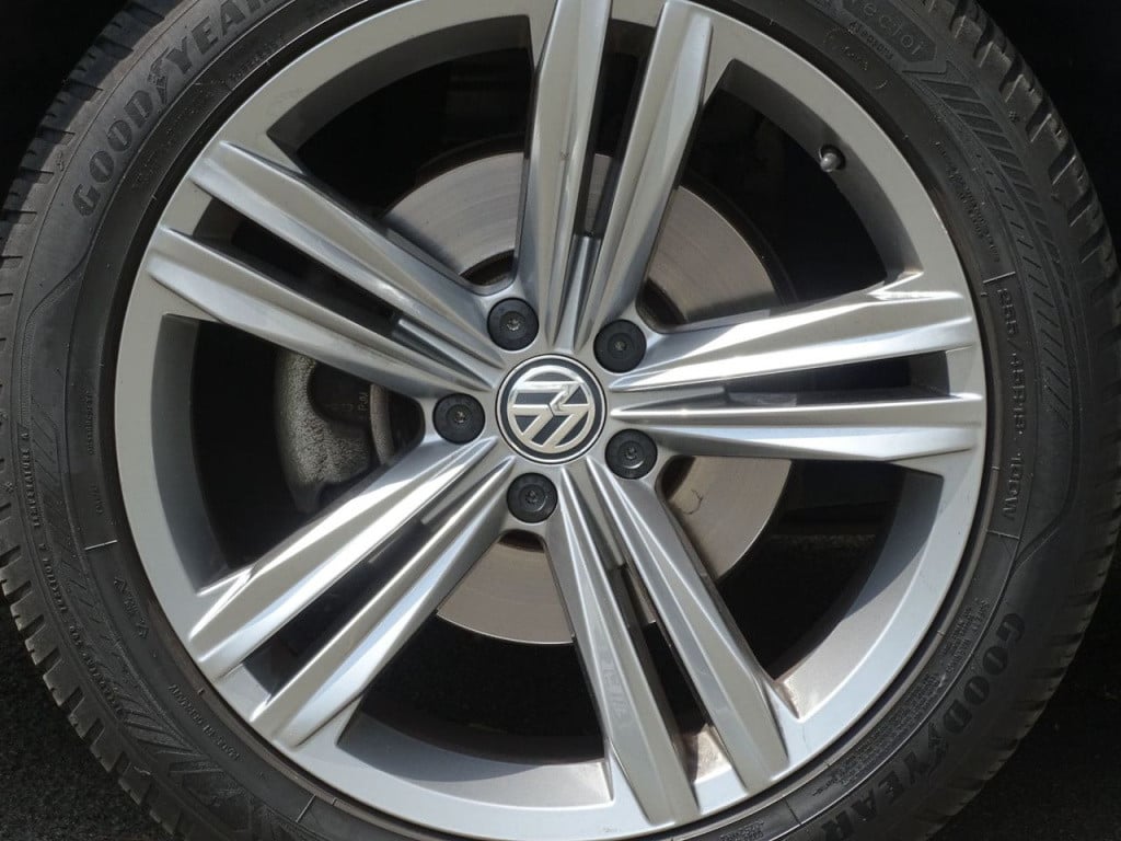 Volkswagen Tiguan 1.4 tsi act highline business r