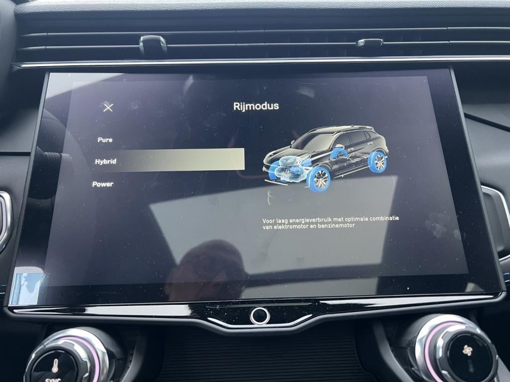 Lynk & Co 01 1.5 261pk phev 7dcth plug in hybrid , pano dak , 360gr camera 