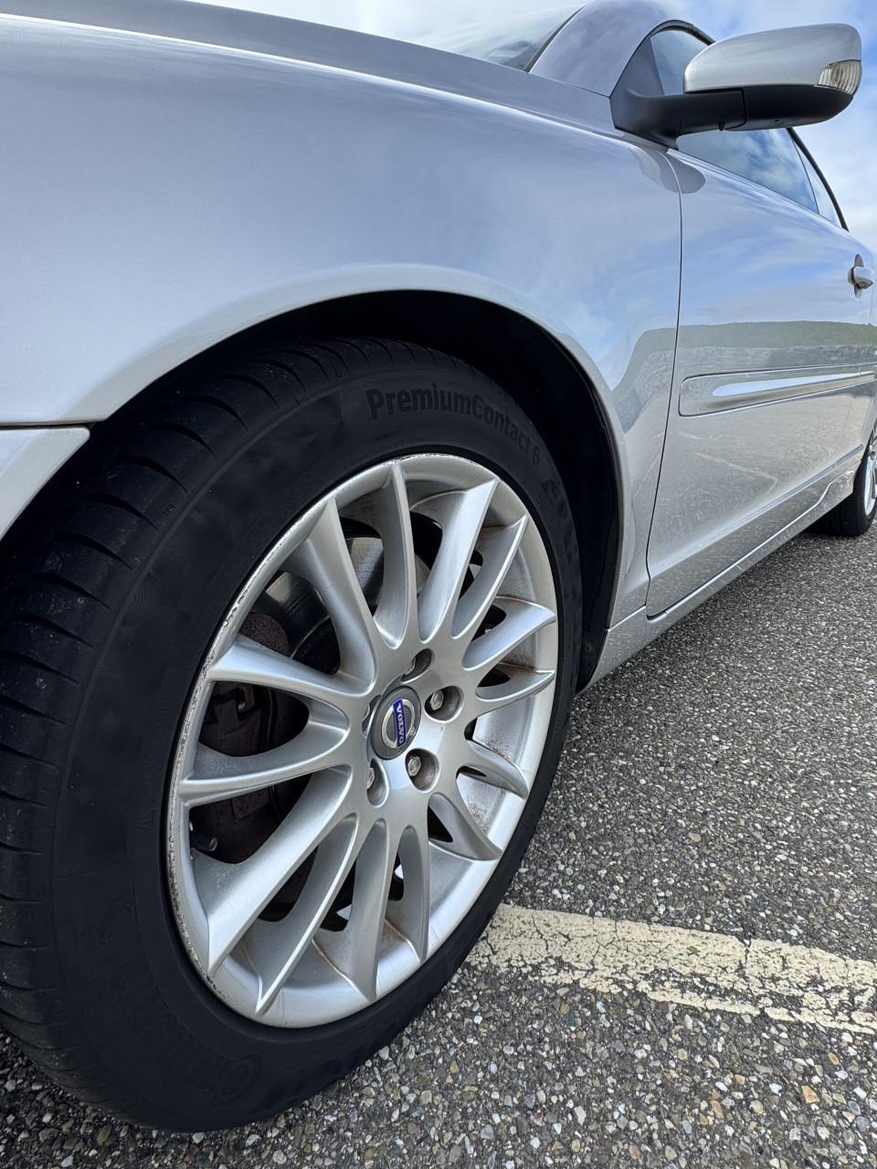 Volvo C70 2.4i Momentum Automaat | 2007 | 127.000 km | Dealer onderhouden