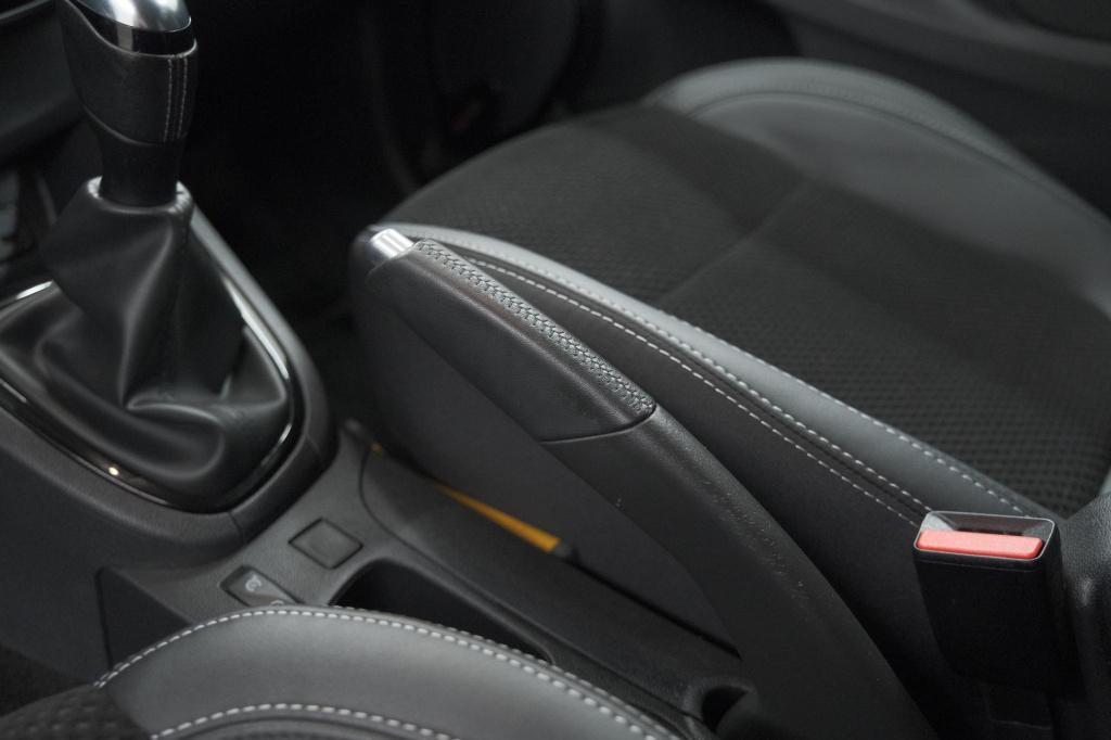 Renault Clio estate tce 90 intens | navigatie | parkeersensoren | half lede