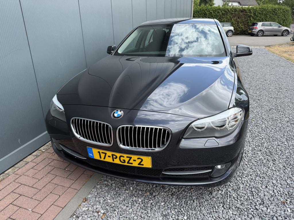 BMW 5 Serie 528i 6-cilinder executive sedan