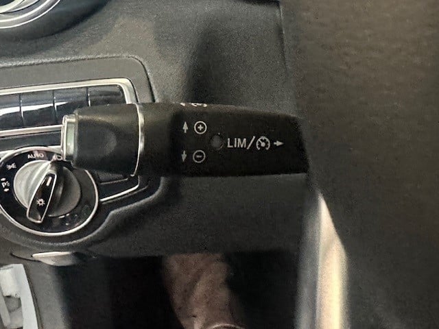 Mercedes-Benz C-Klasse 180 ambition l amg l panoromadak l luchtvering airma