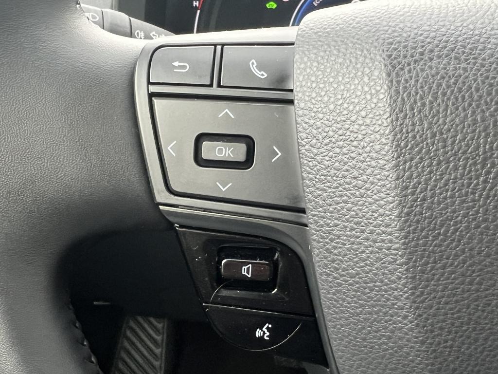 Toyota C-hr 1.8 hybrid 140 act