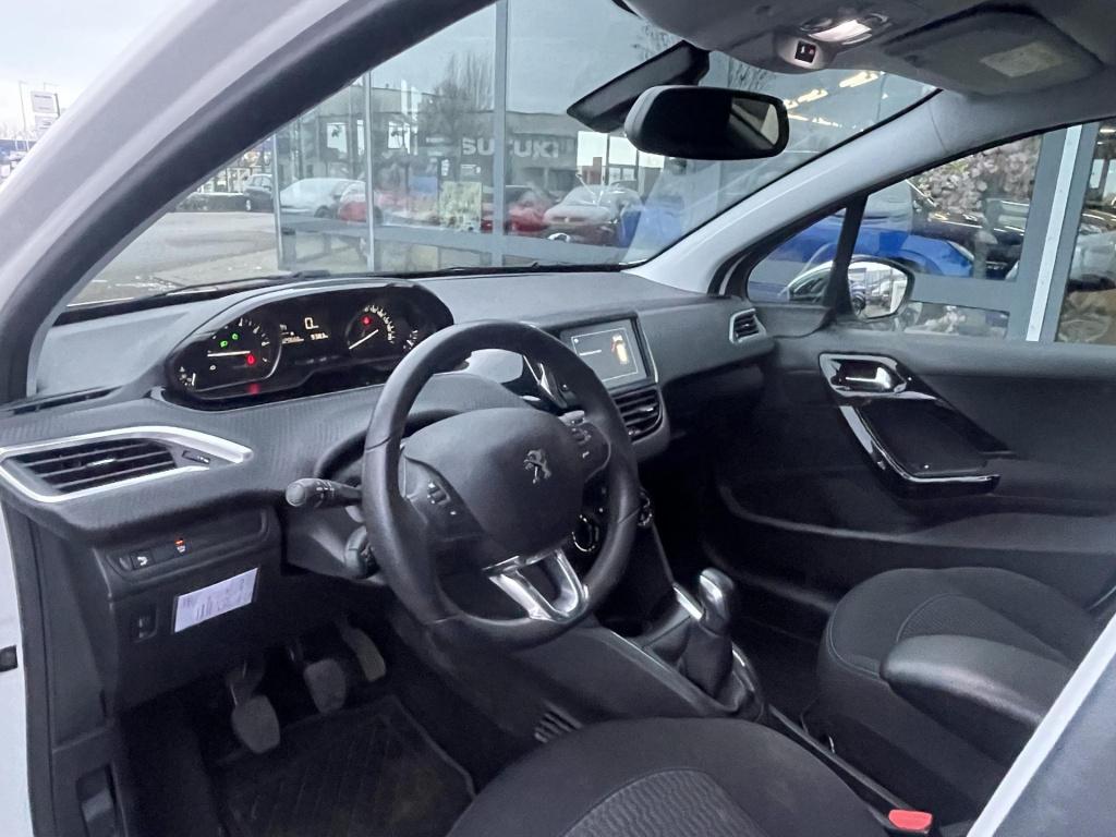 Peugeot 208 1.2 puretech signature
