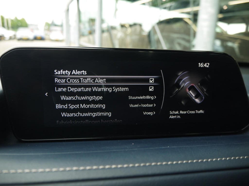 Mazda Cx-30 2.0 e-skyactiv-g m hybrid comfort|trekhaak|rijklaar